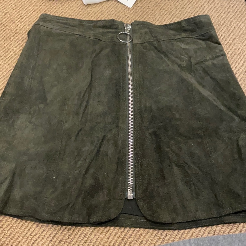 Green faux suede skirt with zipper